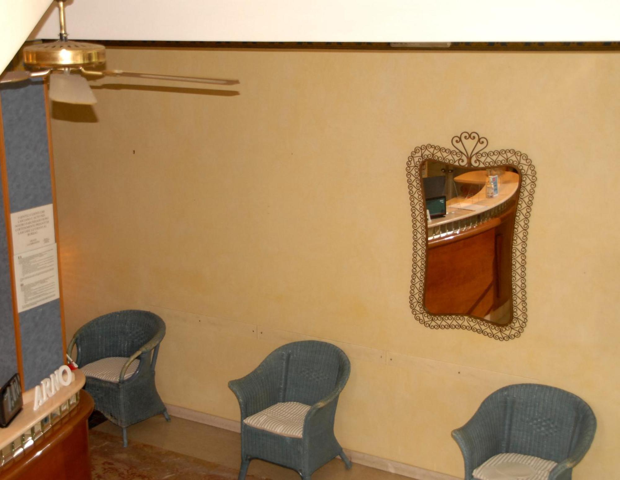 Hotel Arno Rimini Eksteriør billede