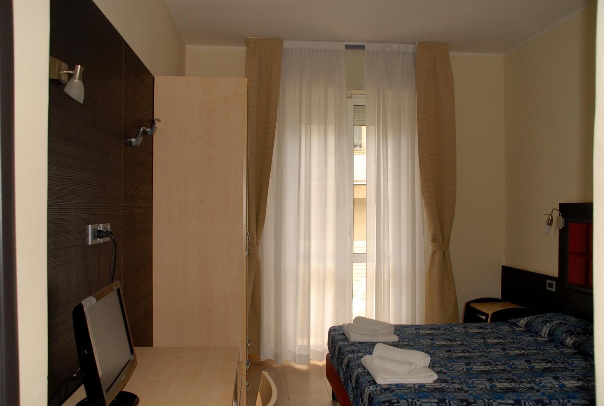 Hotel Arno Rimini Eksteriør billede